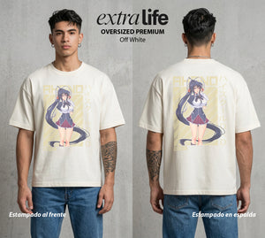 El Club del Diablo | La Demonia del Bien #00013 - Playera Oversized Premium | Off White - Foto en modelo