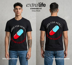 Neo Tokyo | La Capsula del Caos #00025 - Playera Standard Fit | Deep Black - Foto en modelo