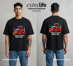 Neo Tokyo | La Moto del Destino #00029 - Playera Oversized Premium | Deep Black - Foto en modelo
