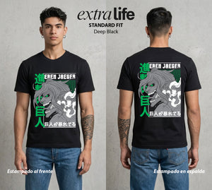 Mas Alla del Muro | La Ira del Titan #00090 - Playera Standard Fit | Deep Black - Foto en modelo
