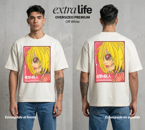 Mas Alla del Muro | La Titan Femenina #00094 - Playera Oversized Premium | Off White - Foto en modelo