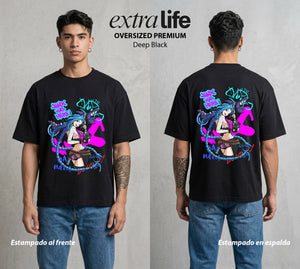 La Ciudad Dividida | La Caos de Piltover #00145 - Playera Oversized Premium | Deep Black - Foto en modelo