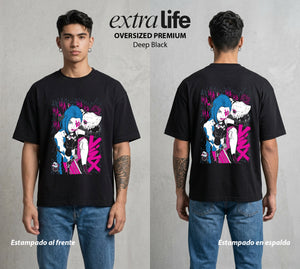 La Ciudad Dividida | La Artista del Boom #00146 - Playera Oversized Premium | Deep Black - Foto en modelo