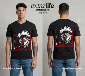 El Trebol Magico | Asta #00154 - Playera Standard Fit | Deep Black - Foto en modelo