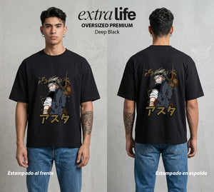 El Trebol Magico | Black Clover Asta #00225 - Playera Oversized Premium | Deep Black - Foto en modelo