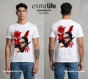 El Trebol Magico | Black Clover Asta #00230 - Playera Standard Fit | Pure White - Foto en modelo