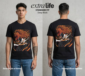 El Mundo de las Almas | La Fuerza sin Tecnica #00285 - Playera Standard Fit | Deep Black - Foto en modelo