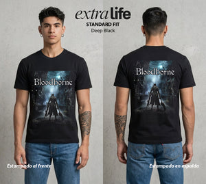 La Hoguera Eterna | La Caza Eterna #00298 - Playera Standard Fit | Deep Black - Foto en modelo