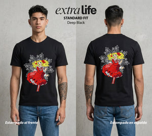 El Orfanato del Amor | El Amor que Nunca Para #00358 - Playera Standard Fit | Deep Black - Foto en modelo