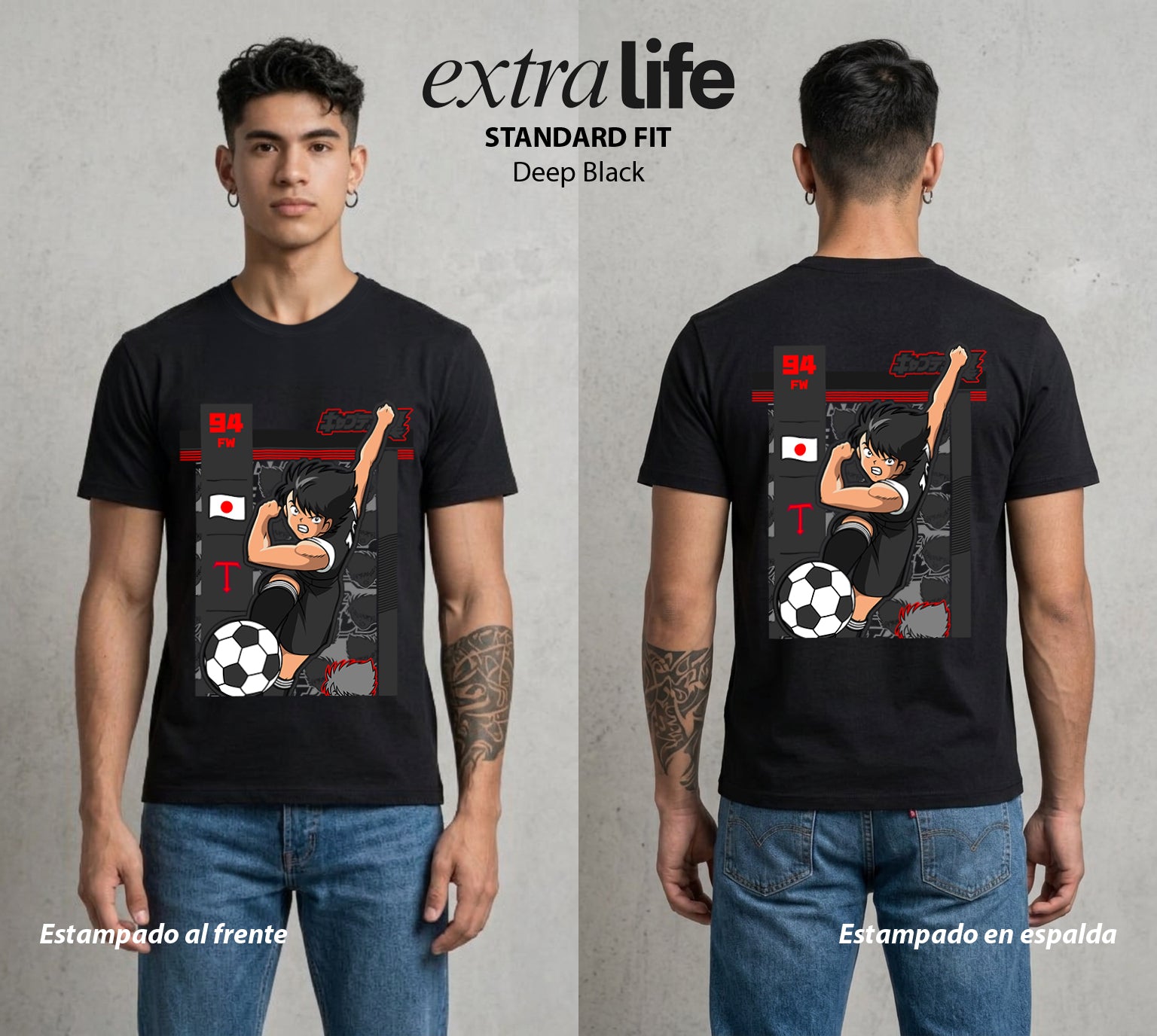 El Balon del Destino | El Tiro Imperioso #00361 - Playera Standard Fit | Deep Black - Foto en modelo