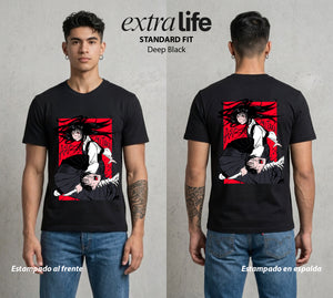 El Contrato Infernal | El Corazon de Guerra #00381 - Playera Standard Fit | Deep Black - Foto en modelo