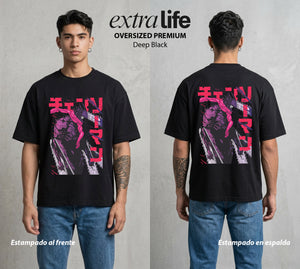 El Contrato Infernal | La Motosierra Infernal #00411 - Playera Oversized Premium | Deep Black - Foto en modelo