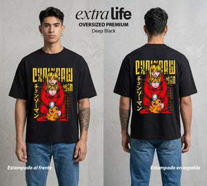El Contrato Infernal | La Demoniaca Favorita #00430 - Playera Oversized Premium | Deep Black - Foto en modelo