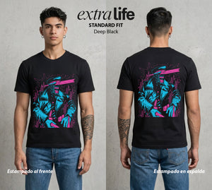 El Contrato Infernal | La Katana vs Sierra #00436 - Playera Standard Fit | Deep Black - Foto en modelo