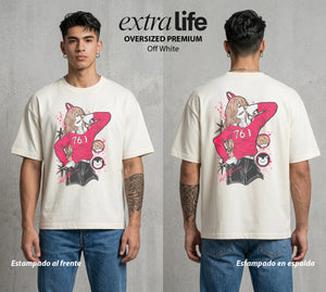 El Contrato Infernal | La Demoniaca Favorita #00467 - Playera Oversized Premium | Off White - Foto en modelo