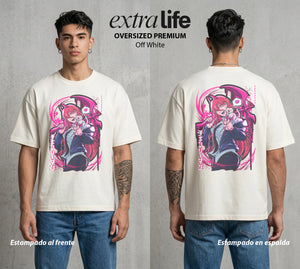 El Contrato Infernal | La Chica de la Sangre #00468 - Playera Oversized Premium | Off White - Foto en modelo