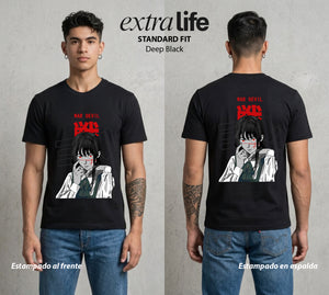 El Contrato Infernal | La Guerra Personificada #00499 - Playera Standard Fit | Deep Black - Foto en modelo