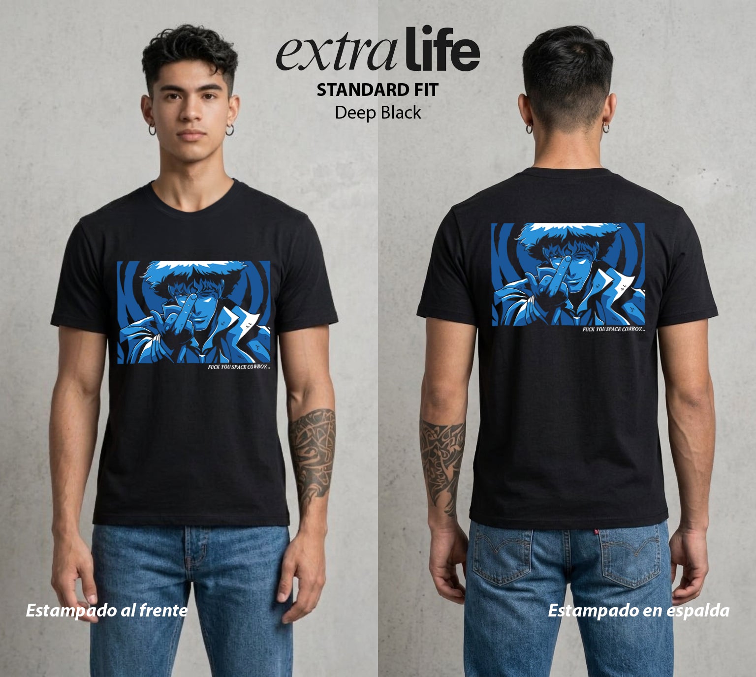 Vaqueros del Espacio | Rebeldía del Cosmos Rebelde #00524 - Playera Standard Fit | Deep Black - Foto en modelo
