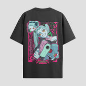 Playera urbana de anime y gaming ExtraLife MX, corte Standard Fit unisex ligero y transpirable en color Deep Black y Pure White, ropa de uso diario para gym y casual.