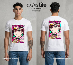 Lo Paranormal Cotidiano | La Cazadora de Espiritus #00570 - Playera Standard Fit | Pure White - Foto en modelo
