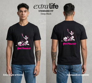 El Juicio Final Escolar | El Castigo Final #00612 - Playera Standard Fit | Deep Black - Foto en modelo