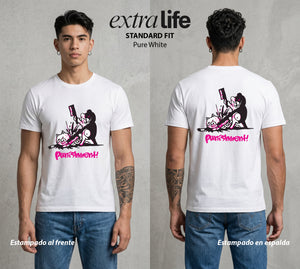 El Juicio Final Escolar | El Castigo Final #00612 - Playera Standard Fit | Pure White - Foto en modelo