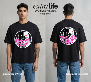 El Juicio Final Escolar | La Estupidez Natural #00613 - Playera Oversized Premium | Deep Black - Foto en modelo