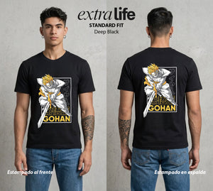 El Poder de las Esferas | El Heredero del Poder #00742 - Playera Standard Fit | Deep Black - Foto en modelo