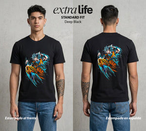 El Poder de las Esferas | El Saiyajin del Bien #00769 - Playera Standard Fit | Deep Black - Foto en modelo