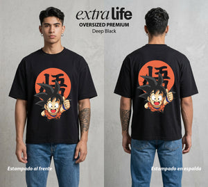El Poder de las Esferas | Ultra del Universo #00775 - Playera Oversized Premium | Deep Black - Foto en modelo