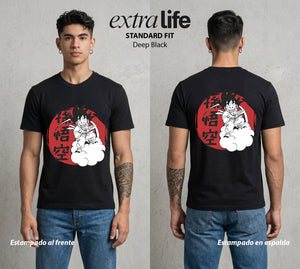 El Poder de las Esferas | Guerrero de las Estrellas #00784 - Playera Standard Fit | Deep Black - Foto en modelo