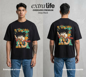 El Poder de las Esferas | El Dragon de los Deseos #00790 - Playera Oversized Premium | Deep Black - Foto en modelo
