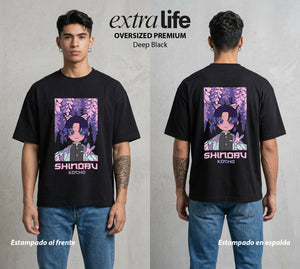 Cazadores de la Noche | Veneno Dulce Chibi #00986 - Playera Oversized Premium | Deep Black - Foto en modelo