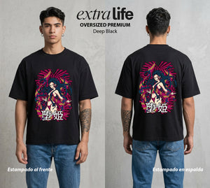 Cazadores de la Noche | La Demonia de Seis Lunas #00991 - Playera Oversized Premium | Deep Black - Foto en modelo