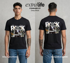 Cazadores de la Noche | El Pilar de Piedra #01018 - Playera Standard Fit | Deep Black - Foto en modelo