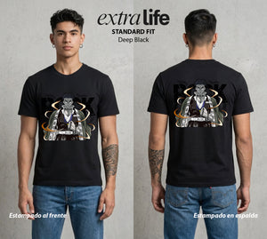 Cazadores de la Noche | Lagrimas y Poder #01019 - Playera Standard Fit | Deep Black - Foto en modelo