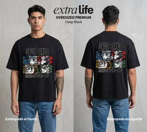 Cazadores de la Noche | Las Emociones del Mal #01032 - Playera Oversized Premium | Deep Black - Foto en modelo