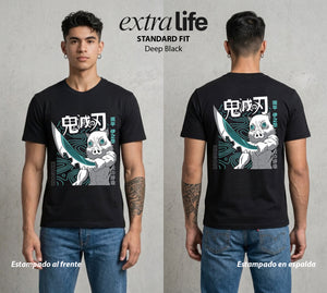 Cazadores de la Noche | Doble Filo y Furia #01048 - Playera Standard Fit | Deep Black - Foto en modelo