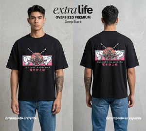 Cazadores de la Noche | El Feral del Equipo #01049 - Playera Oversized Premium | Deep Black - Foto en modelo