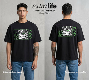 Cazadores de la Noche | El Viento Oscuro #01070 - Playera Oversized Premium | Deep Black - Foto en modelo