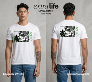 Cazadores de la Noche | El Viento Oscuro #01070 - Playera Standard Fit | Pure White - Foto en modelo