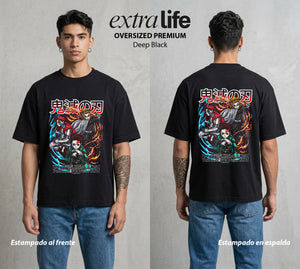 Cazadores de la Noche | La Hoja del Asesino #01071 - Playera Oversized Premium | Deep Black - Foto en modelo