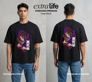Cazadores de la Noche | La Respiracion de la Luna #01081 - Playera Oversized Premium | Deep Black - Foto en modelo