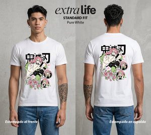 Cazadores de la Noche | El Amor en Llamas #01094 - Playera Standard Fit | Pure White - Foto en modelo