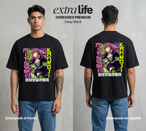 Cazadores de la Noche | Rosa y Fuerza #01098 - Playera Oversized Premium | Deep Black - Foto en modelo