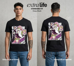 Cazadores de la Noche | Amor y Flexibilidad #01102 - Playera Standard Fit | Deep Black - Foto en modelo
