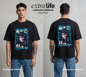 Cazadores de la Noche | La Mente en Blanco #01114 - Playera Oversized Premium | Deep Black - Foto en modelo