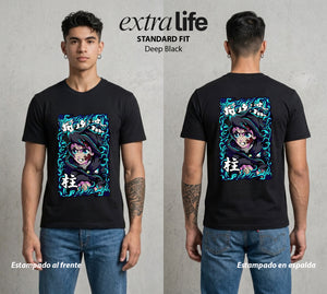 Cazadores de la Noche | La Mente en Blanco #01114 - Playera Standard Fit | Deep Black - Foto en modelo