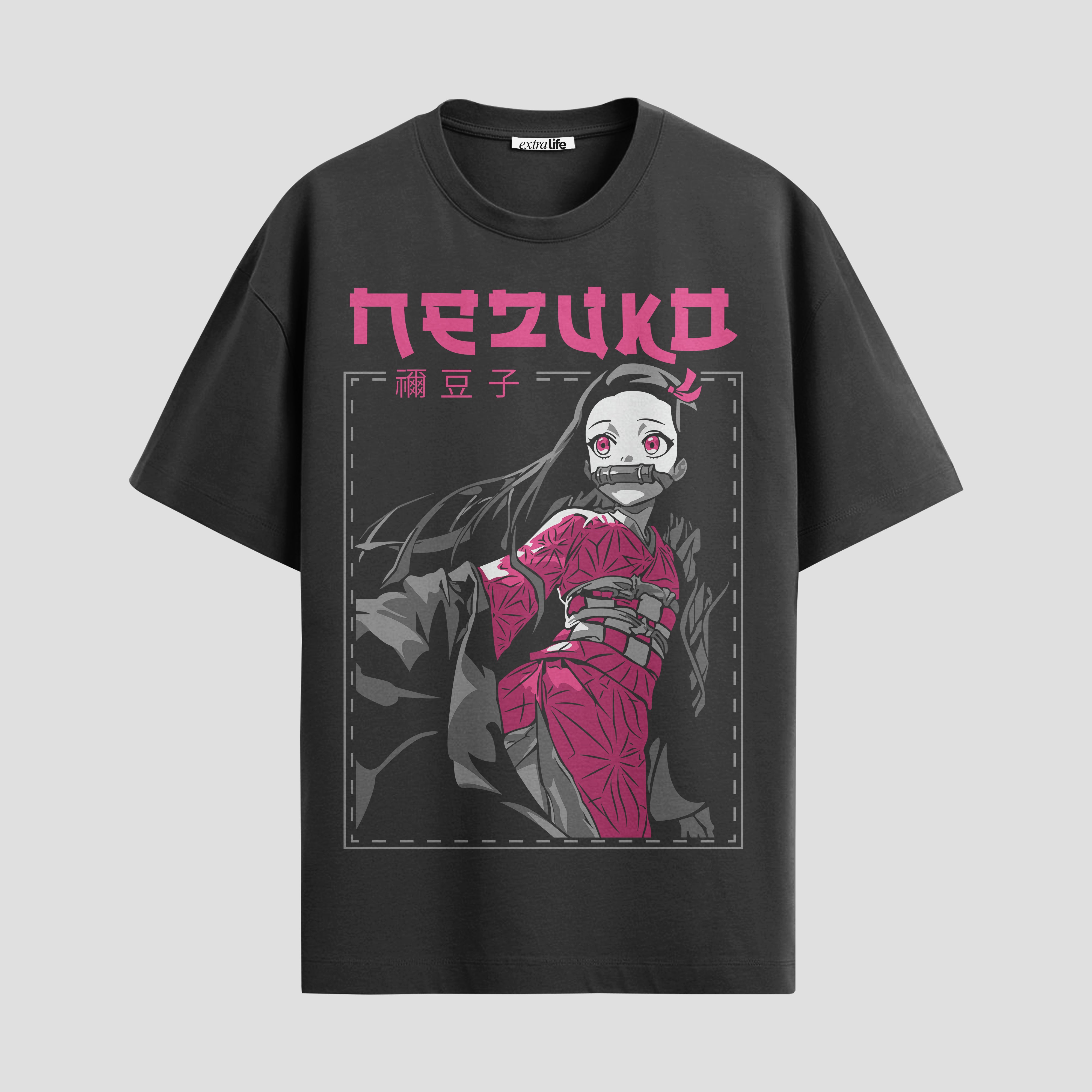 Playera urbana de anime y gaming ExtraLife MX, corte Standard Fit unisex ligero y transpirable en color Deep Black y Pure White, ropa de uso diario para gym y casual.