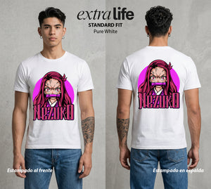 Cazadores de la Noche | La Hermana de Bambu #01139 - Playera Standard Fit | Pure White - Foto en modelo